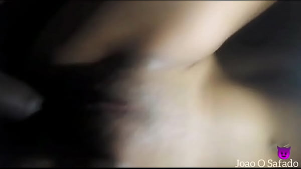 Esposa gostosa ficou de buceta toda aberta no sexo amador