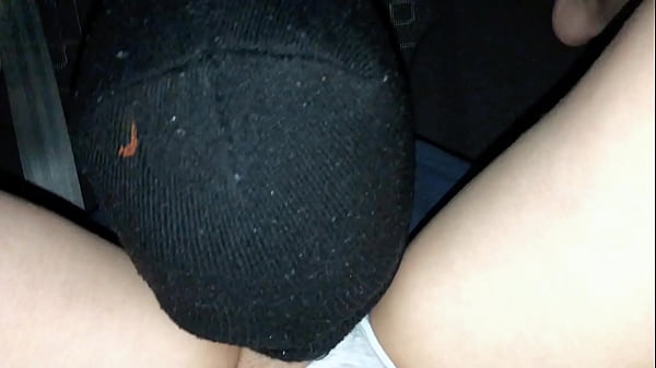 Fodendo a novinha safadinha no carro