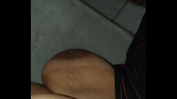 Vídeo amador com a morena tesada trepando