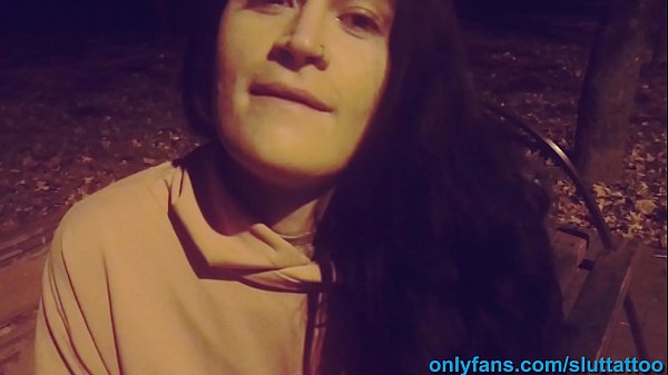 Novinha safada pagou o uber com uma mamada