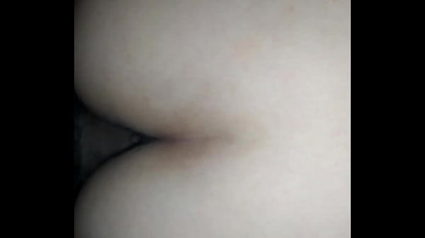 Esposa rabuda safada dando de quatro e cavalgando pro corno assistir