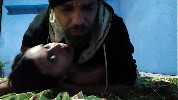 Novinha de  anos adora foder uma piroca