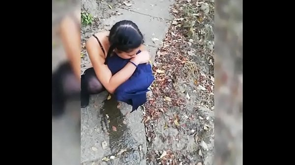 Aproveitou o parque vazio e fudeu a novinha gostosa