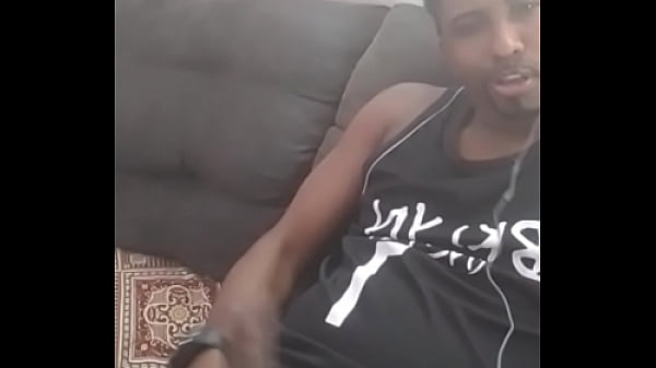 Coroa gostosona fazendo anal com rapaz pirocudo