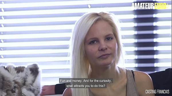 Dotado torando a buceta quente da loira amadora bem gostosona