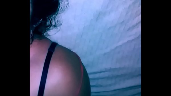 Anao dotado metendo forte na buceta da amadora safada