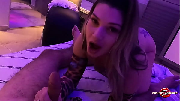 Loira trepadeira gostosa deu pro amante comedor e filmou pra mostra pro chifrudo