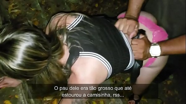 Meteu tao forte que estourou a camisinha fudendo a casada putiane muito safada