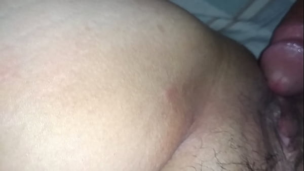 Filmando a boceta molhadinha da minha mulher gata gostosinha