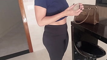 Loira gata boazuda da porra trepando muito