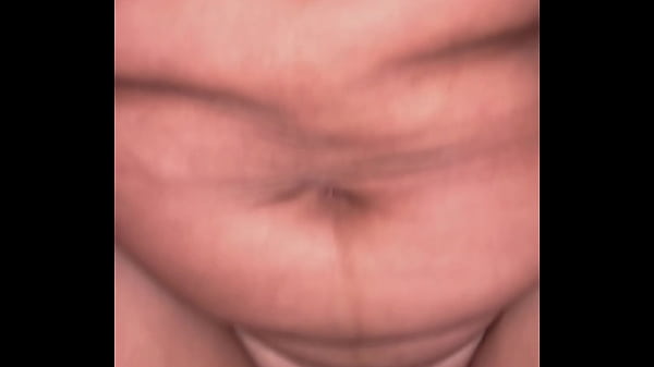 Corno filmou de pertinho a sua mulher muito gostosinha dando