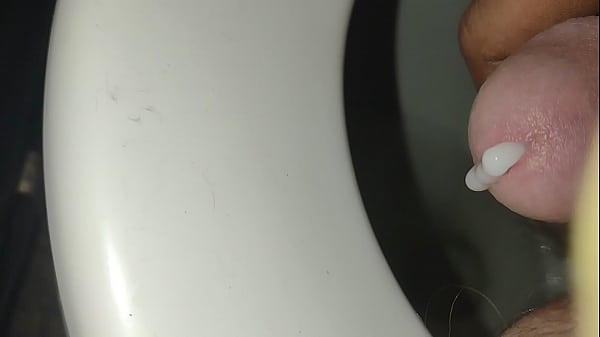 Ficou de quatro pro negão dotado meter ate gozar