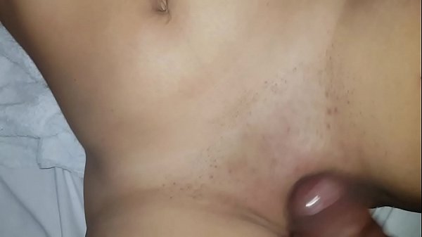 Fudendo o cú da novinha tarada no drive in