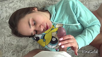 Novinha da bucetinha apertada peluda safadinha