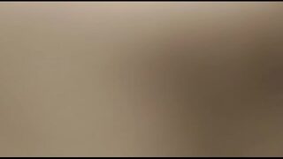 Safada fudendo no banheiro sexo vídeo caseiro