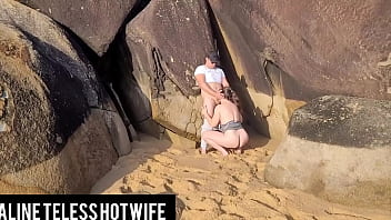 Fudendo com amante safado caralhudo e esposo safado chifrudo gravando tudo sexo filme amador