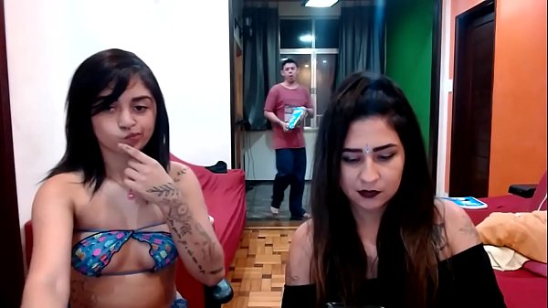 Pornô com ninfetinha loira na sacanagem