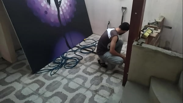 Safadinha acabou dando pro pedreiro dotadao