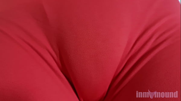 Bucetinha ficou toda molhadona na piroca grossa