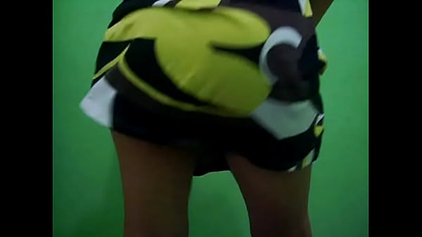 Gostosona rebolando toda lambuzadinha