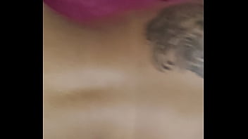 Moreninha gostosona e safadinha liberou o cuzinho depois da academia