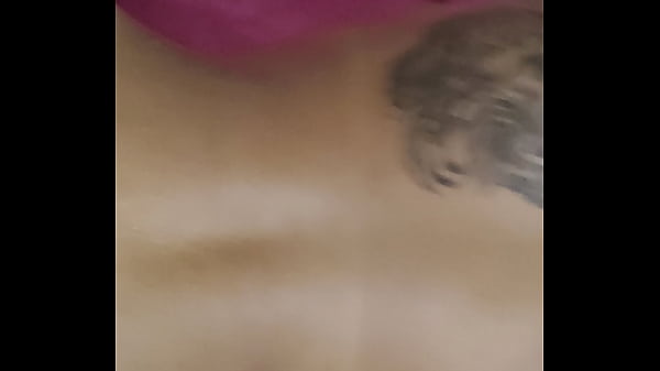 Moreninha gostosona e safadinha liberou o cuzinho depois da academia