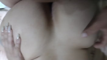 Coroinha bem tarada tomando vara no cúzao guloso