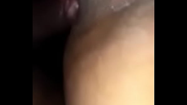 Gordelicia muito amadora metedeira tarada pulando na rolona dura