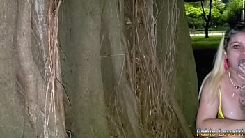 Chupetinha guloso antes de foder a ninfetinha amadora do pornô hd