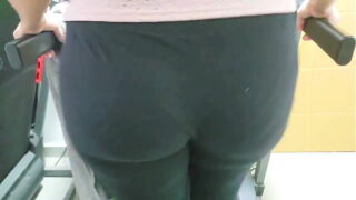 Loura xvideos safadinha malhando na academia