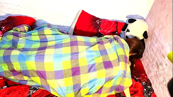 Namorada toda boazuda ficou de bucetinha lambuzadinha toda molhada cavalgando na pirocona grande