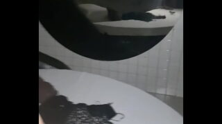 Novinha muito safadinha dando o cu na frente da cam hd