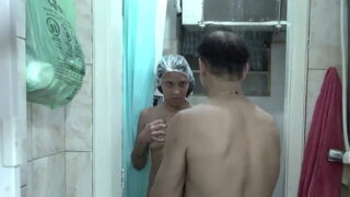 Safadinha ela gosta tomar piroca grossa ficando de quatro