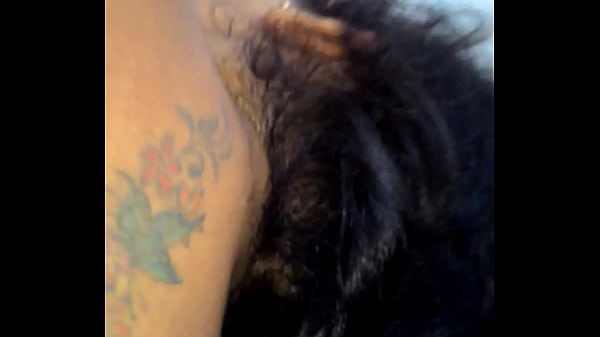 Gostosa chifrando o esposo safado chifrudao com o negro dotadão safao