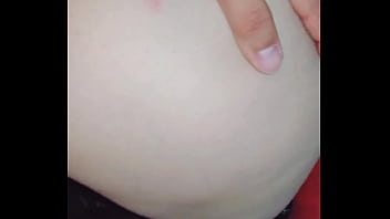 Namorada da bunda enorme comeu delicioso com a calcinha de lado