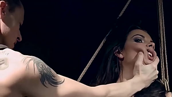 Metendo duas bem gostosonas maravilhosas