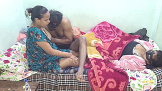 Tarada fodeu com o pai do seu namoradinho taradinho